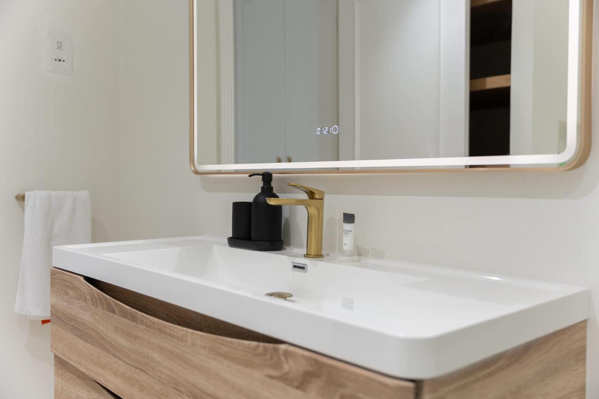 2br Bliss In Vibrant Business Bay * Dubai
