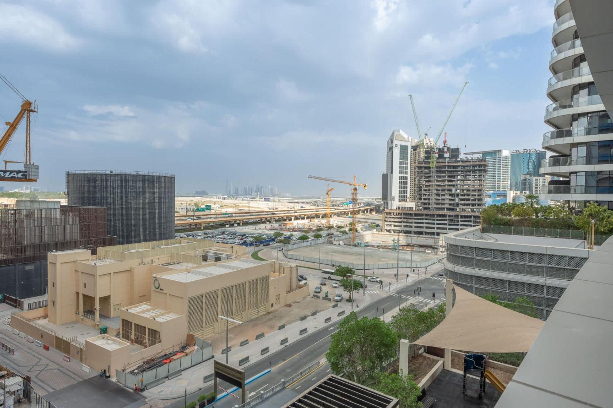 Apartment 2br Bliss In Vibrant Business Bay *