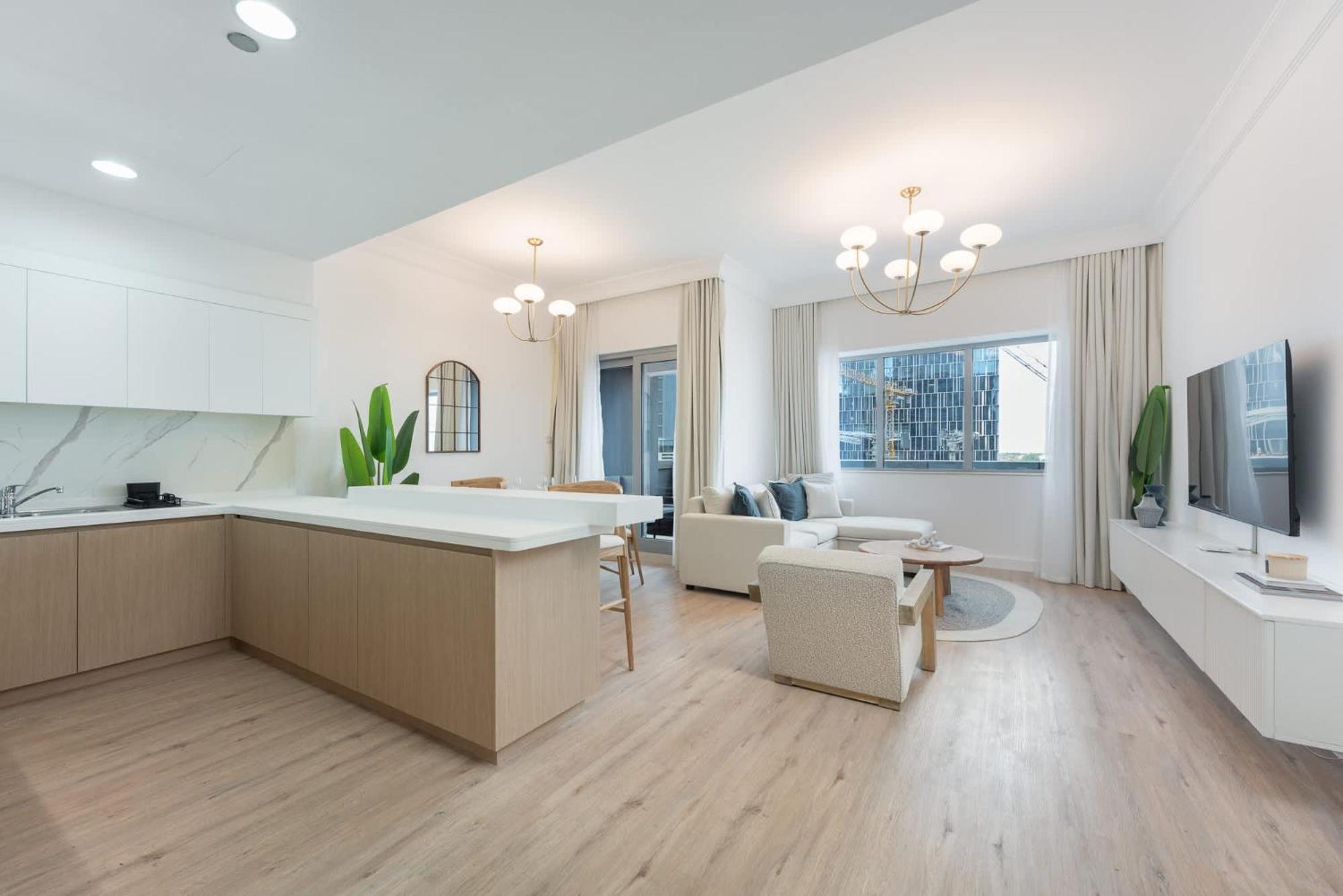 2br Bliss In Vibrant Business Bay *