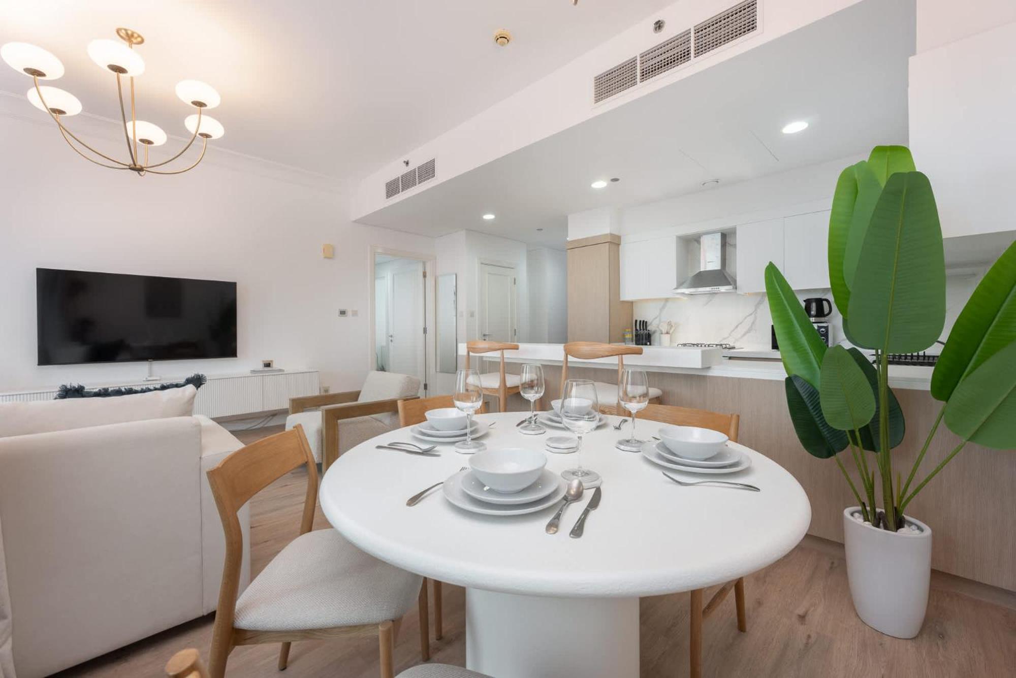 Apartment 2br Bliss In Vibrant Business Bay Dubai