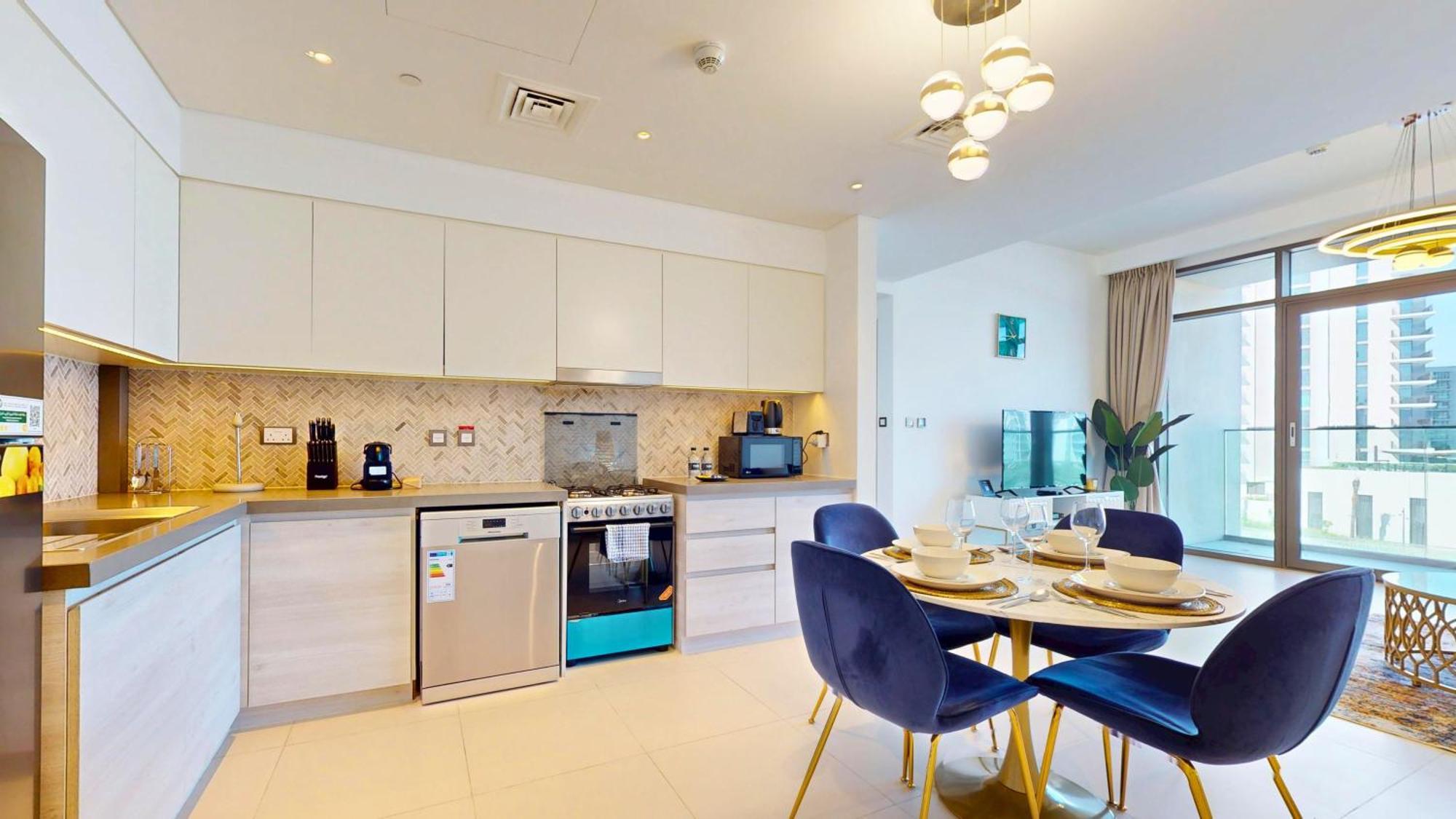 Waterfront - Luxury 1br In Creek Harbour Apartment *