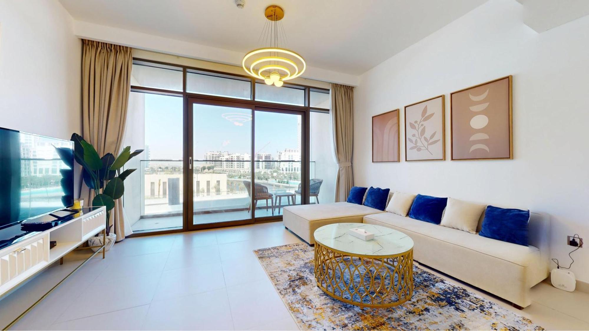 Waterfront - Luxury 1br In Creek Harbour Apartment