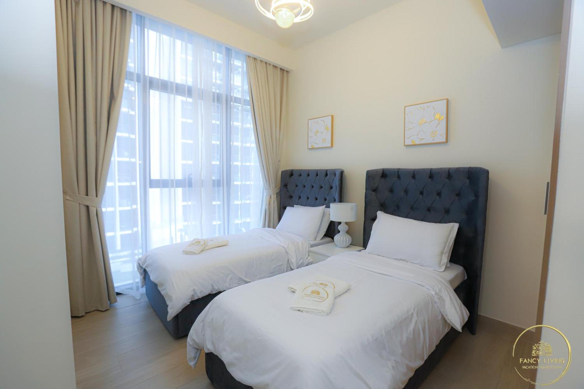 Luxury 2-bhk Located In Azizi Riviera 47 Riv 47-419 Apartment *
