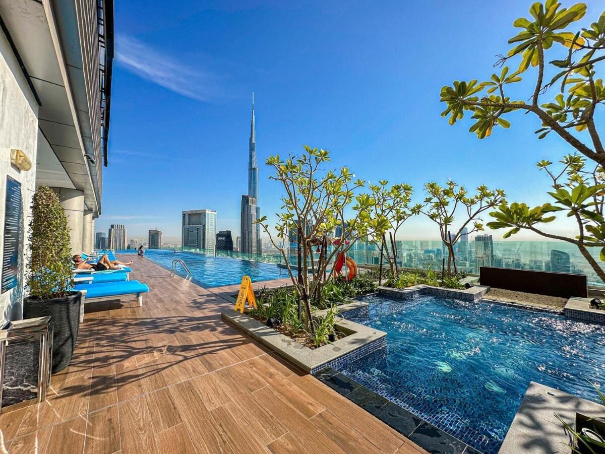64th Floor Rooftop Dream, Burj Khalifa View Pool, 2br In Paramount Midtown