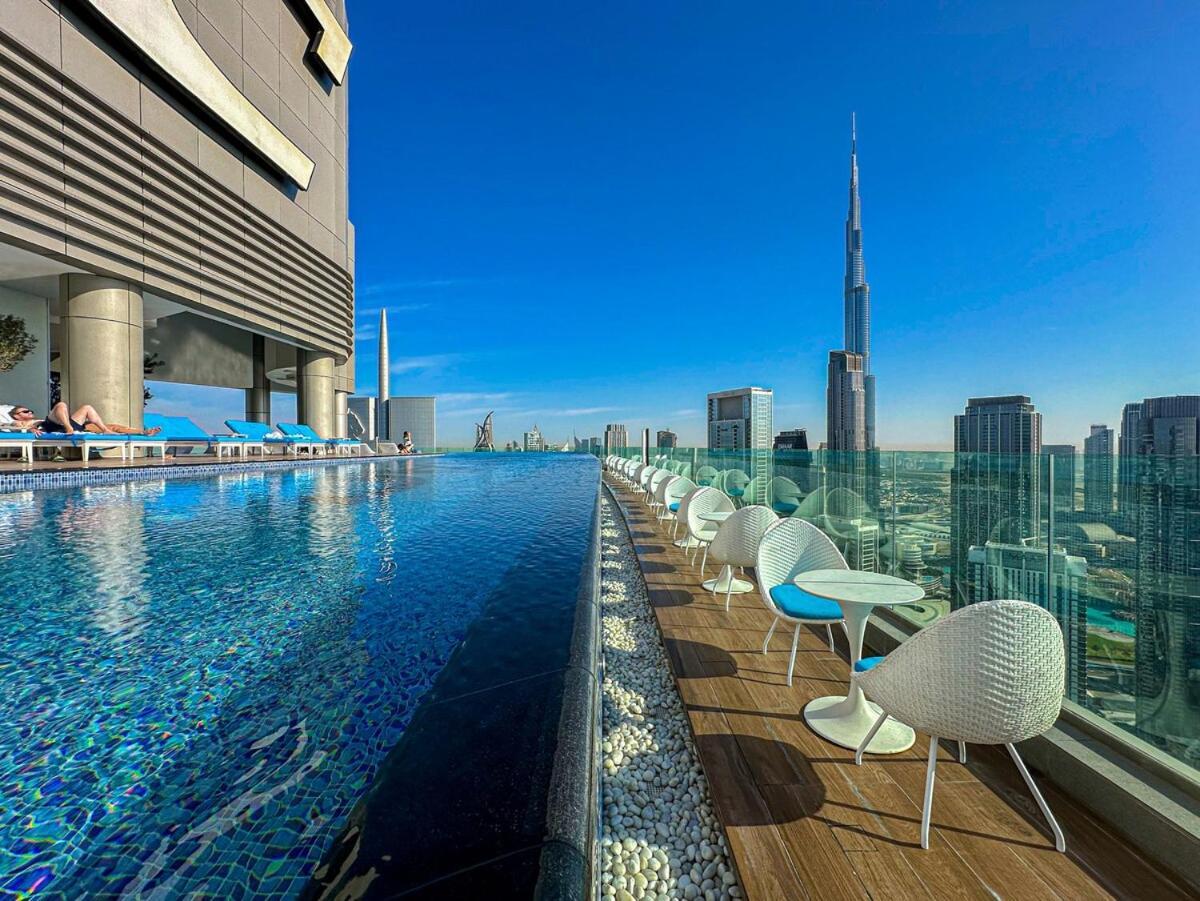 Apartment 64th Floor Rooftop Dream, Burj Khalifa View Pool, 2br In Paramount Midtown *