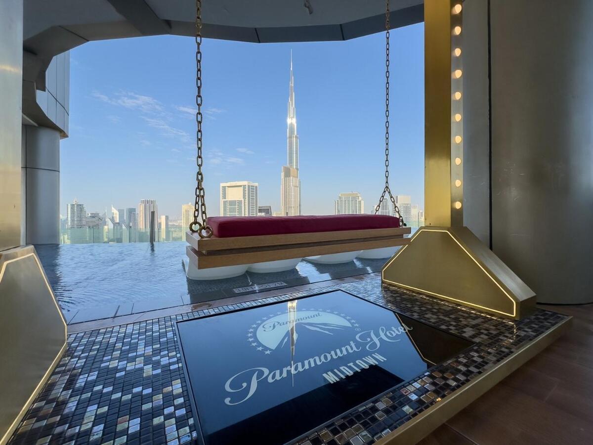 64th Floor Rooftop Dream, Burj Khalifa View Pool, 2br In Paramount Midtown Apartment *