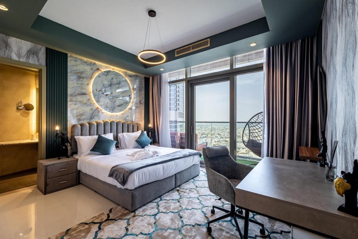64th Floor Rooftop Dream, Burj Khalifa View Pool, 2br In Paramount Midtown Dubai