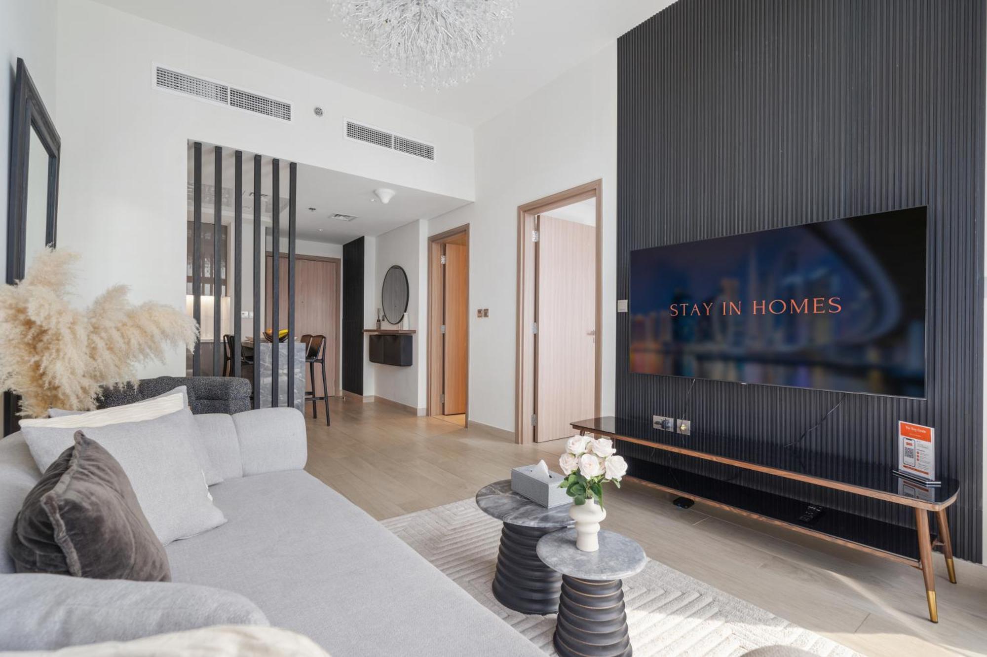 1br In Azizi Riviera 43 By In Homes - Near Business Bay - Pool - Gym - Parking Apartment *