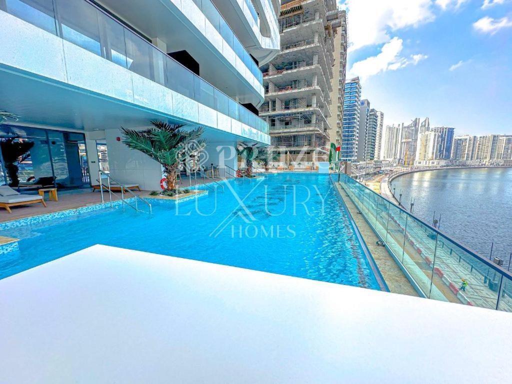 Apartment Modern Furnished 1-bed In Marasi Drive Dubai