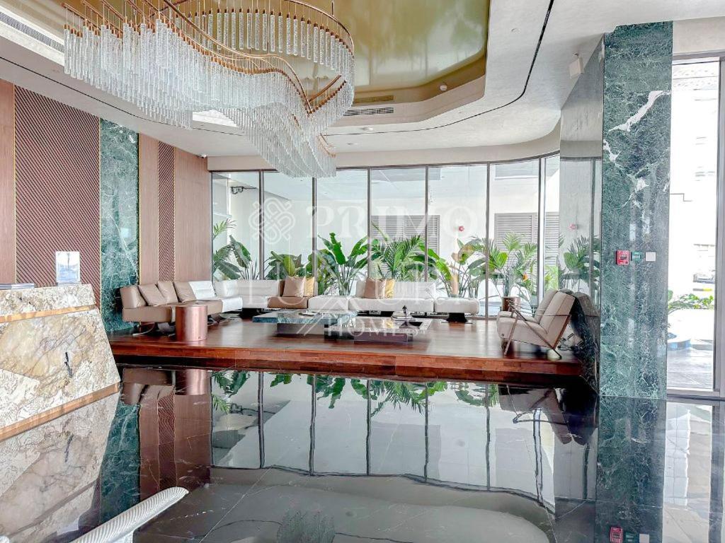 Modern Furnished 1-bed In Marasi Drive
