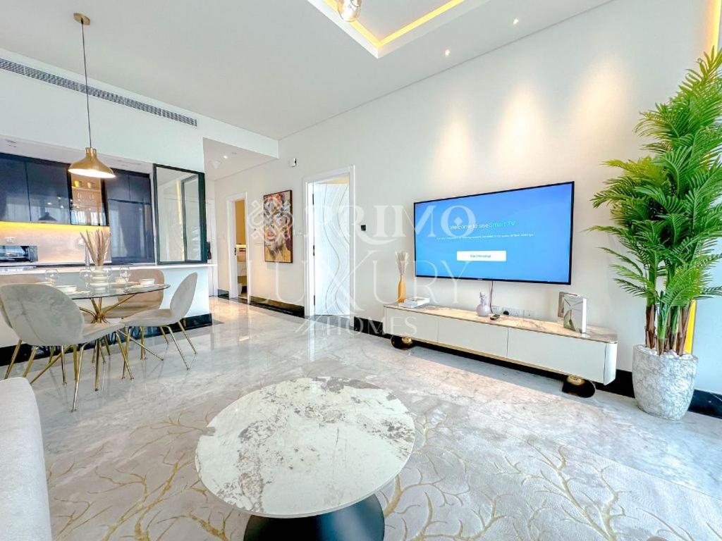 Apartment Modern Furnished 1-bed In Marasi Drive Dubai