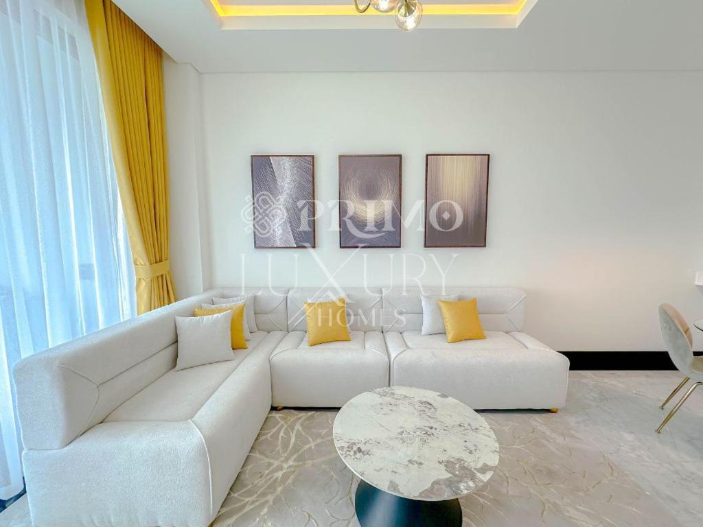 Modern Furnished 1-bed In Marasi Drive Apartment