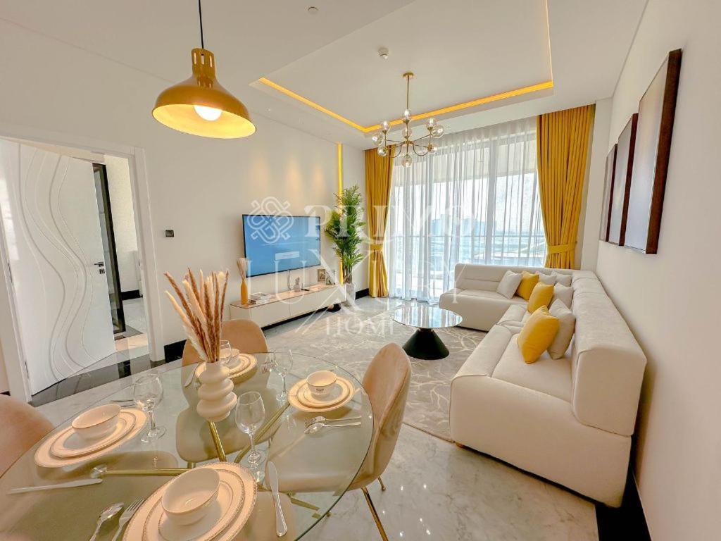 Apartment Modern Furnished 1-bed In Marasi Drive