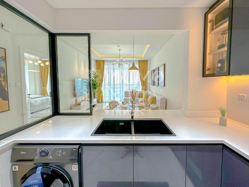 Modern Furnished 1-bed In Marasi Drive