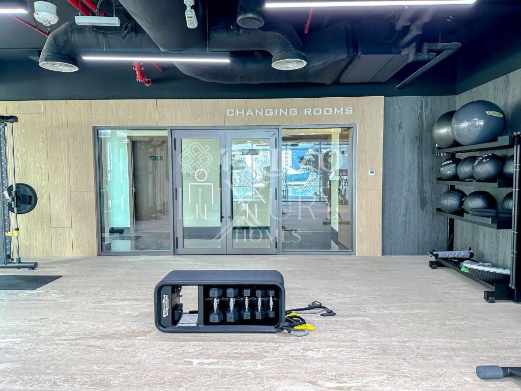Apartment Modern Furnished 1-bed In Marasi Drive