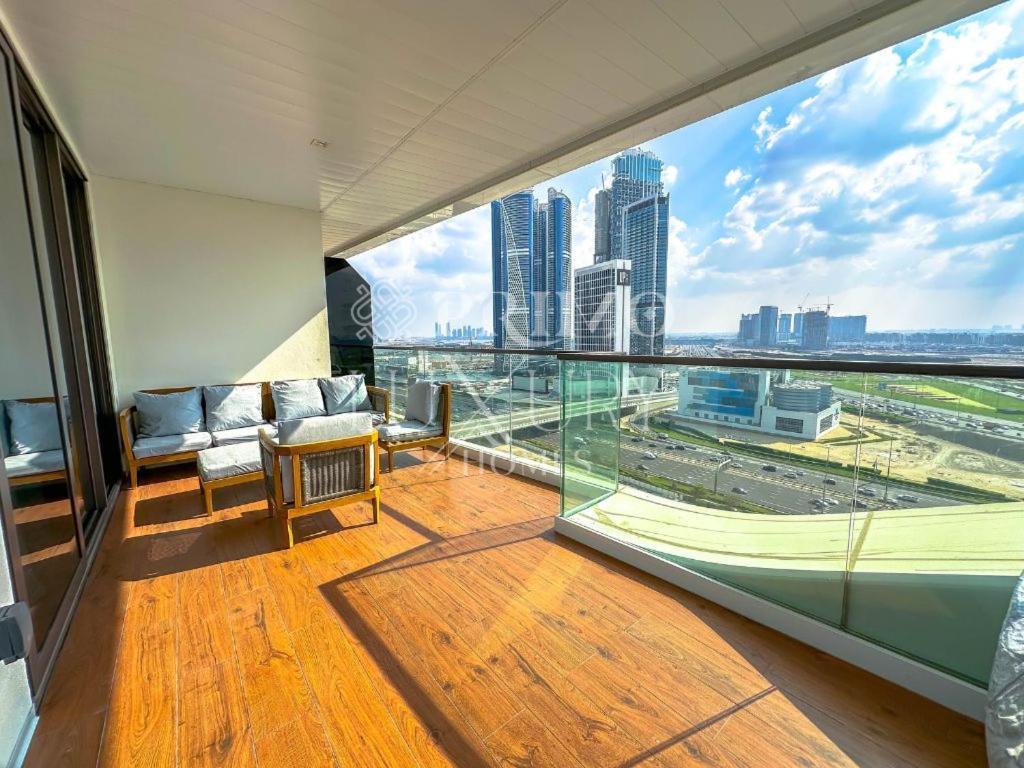 Apartment Modern Furnished 1-bed In Marasi Drive