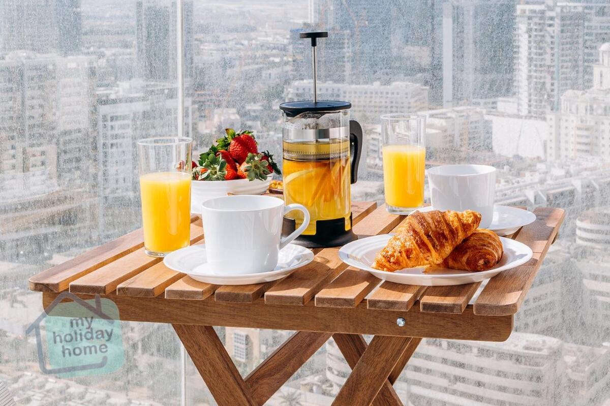 Apartment Fully Furnished With Stunning Panoramic View Dubai