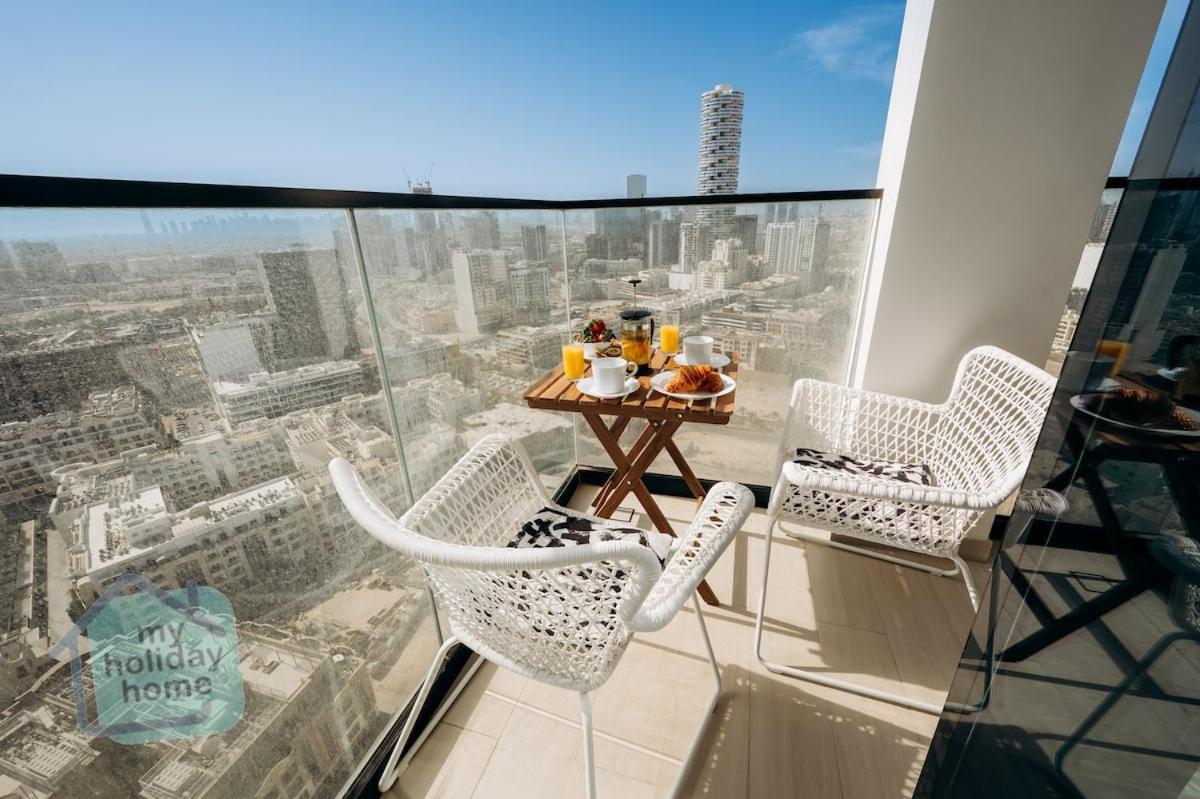 Apartment Fully Furnished With Stunning Panoramic View Dubai