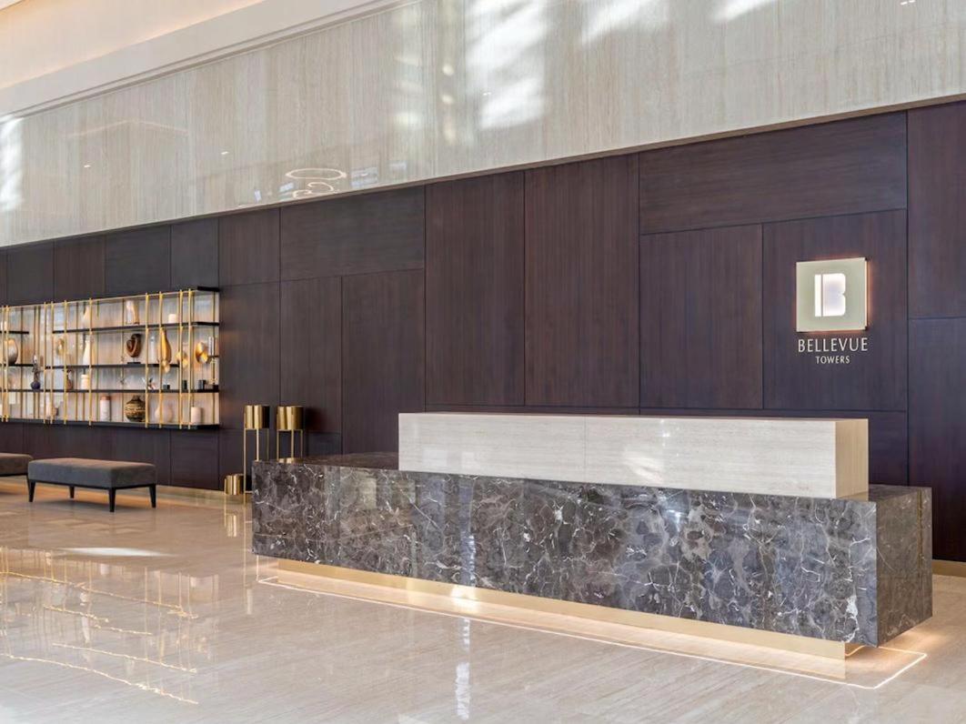 Luxury Downtown 1-bedroom With Burj Khalifa Views Apartment Dubai
