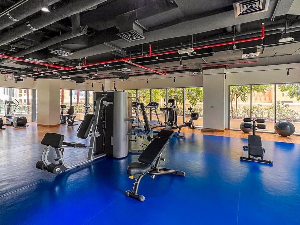 Luxury Downtown 1-bedroom With Burj Khalifa Views Apartment