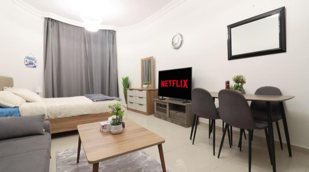 Apartment Elegant Near Burj Khalifa Pool And Gym *