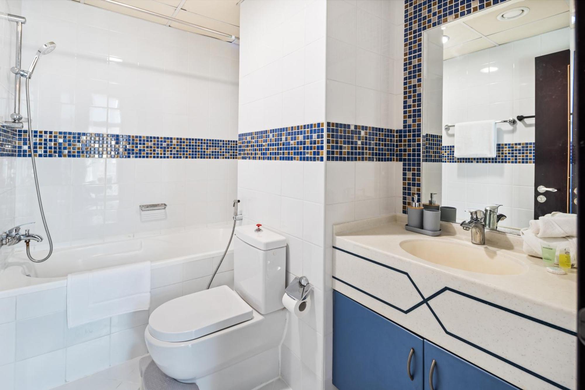 Fully Furnished 1bhk In Indigo Apartment