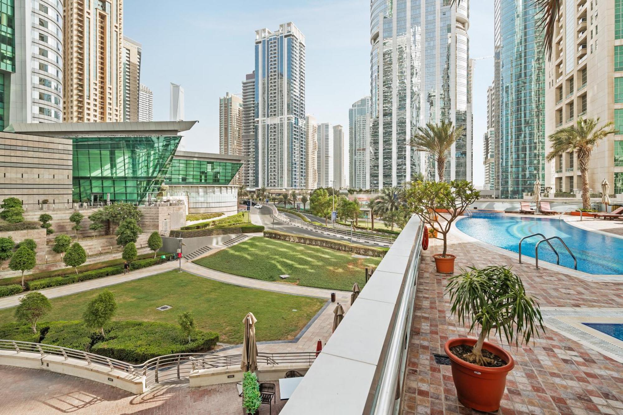 Fully Furnished 1bhk In Indigo Apartment *