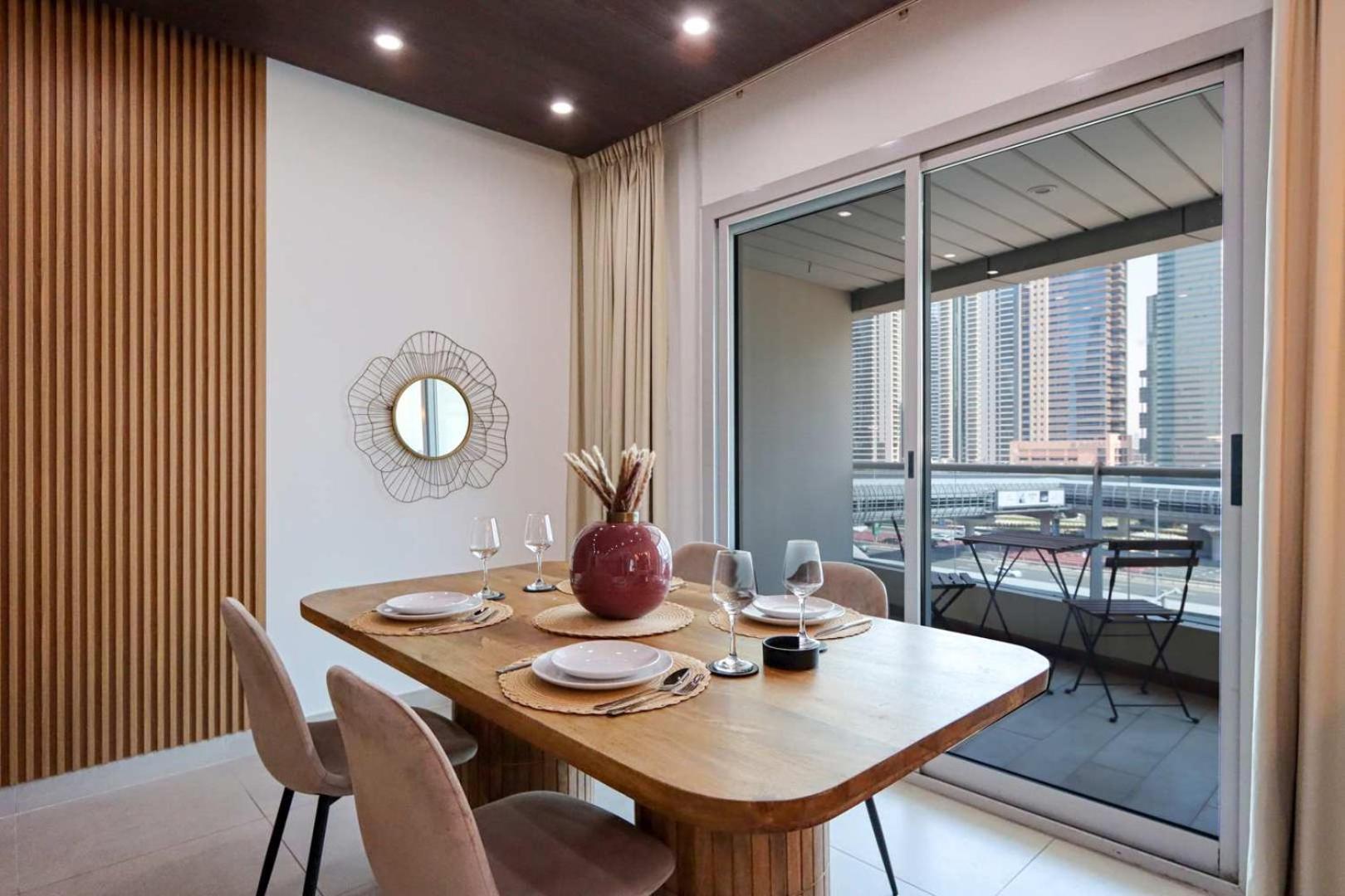 Livbnb-2br In Marina Next To Metro *