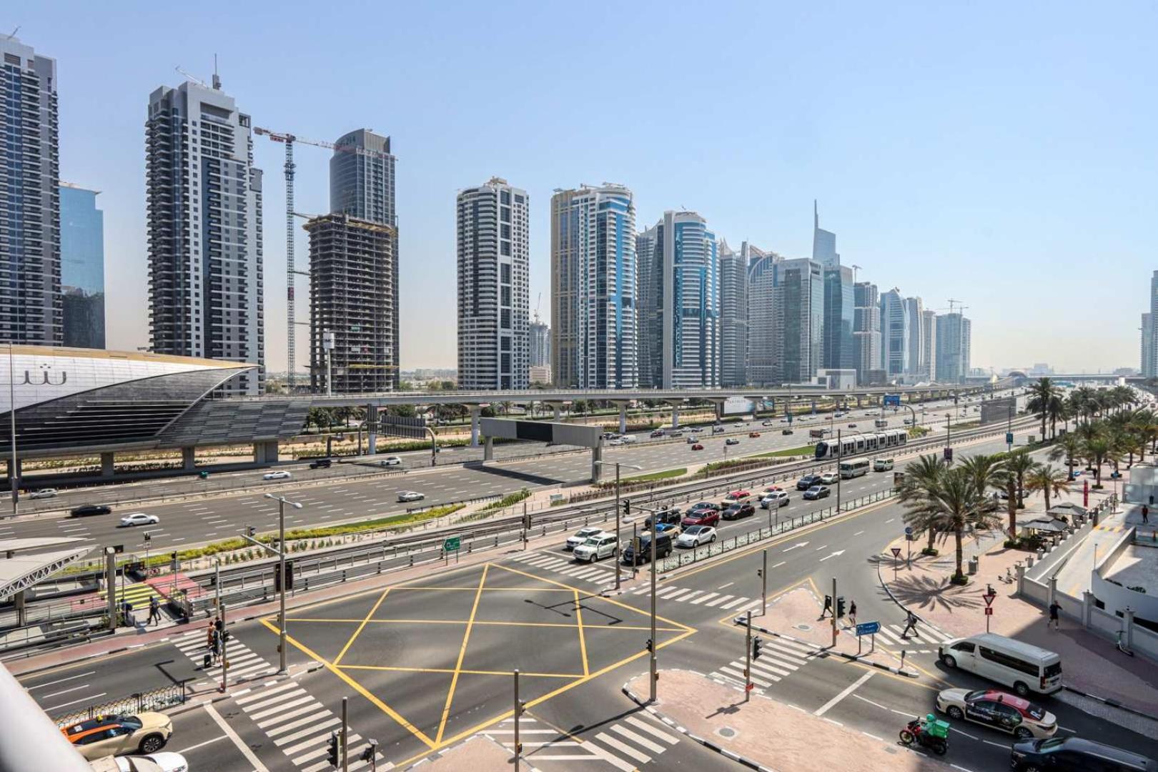 Livbnb-2br In Marina Next To Metro Dubai