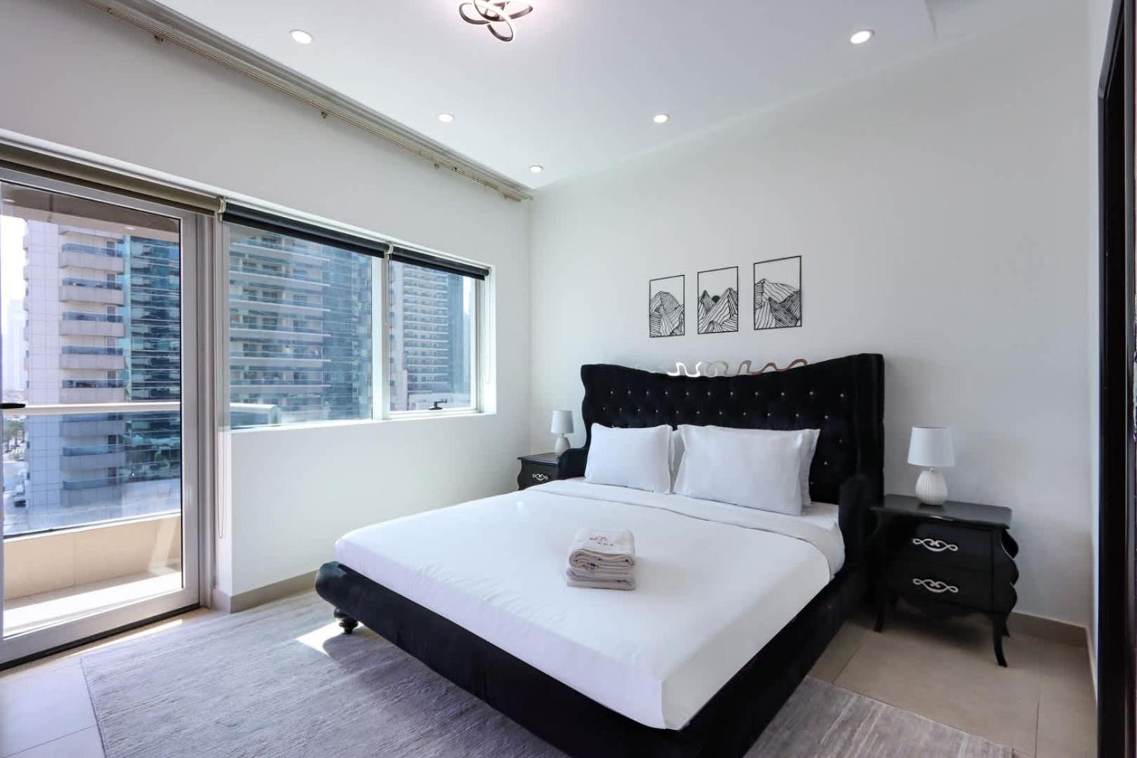 Apartment Livbnb-2br In Marina Next To Metro Dubai