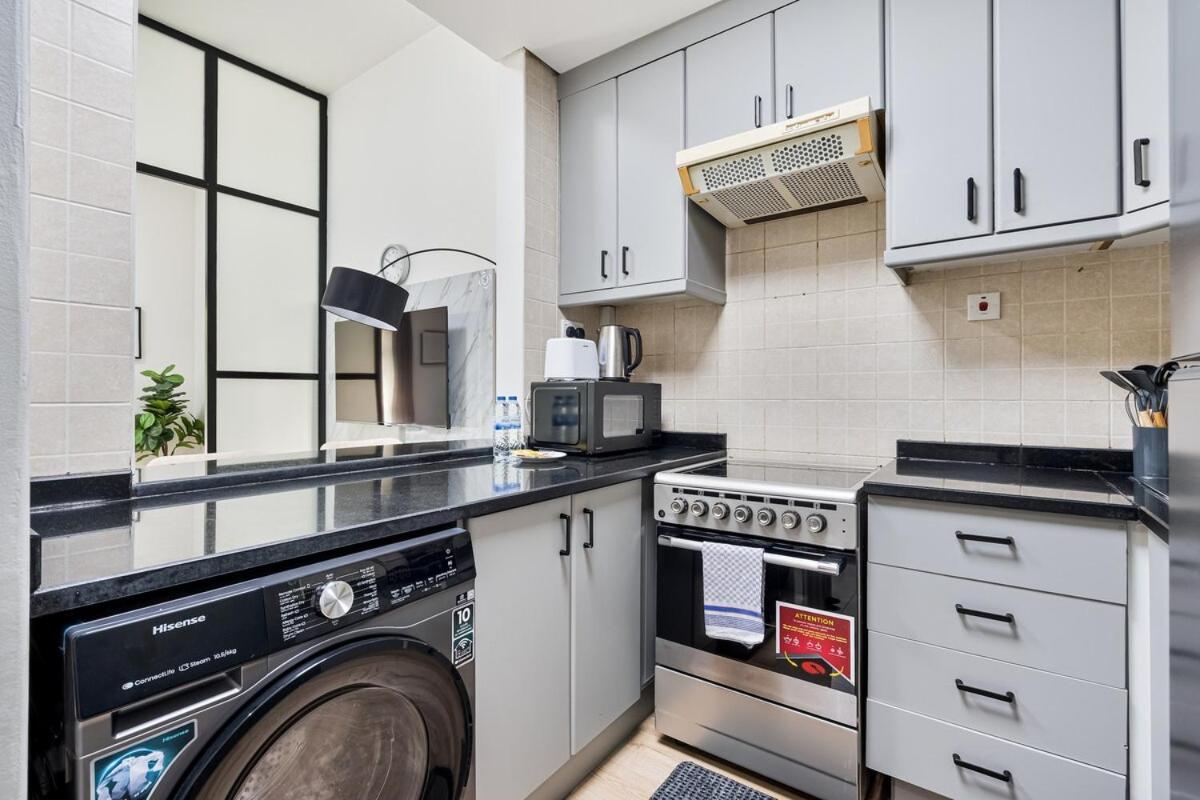 Haven With Pool, Tennis And Kid's Playground Apartment *