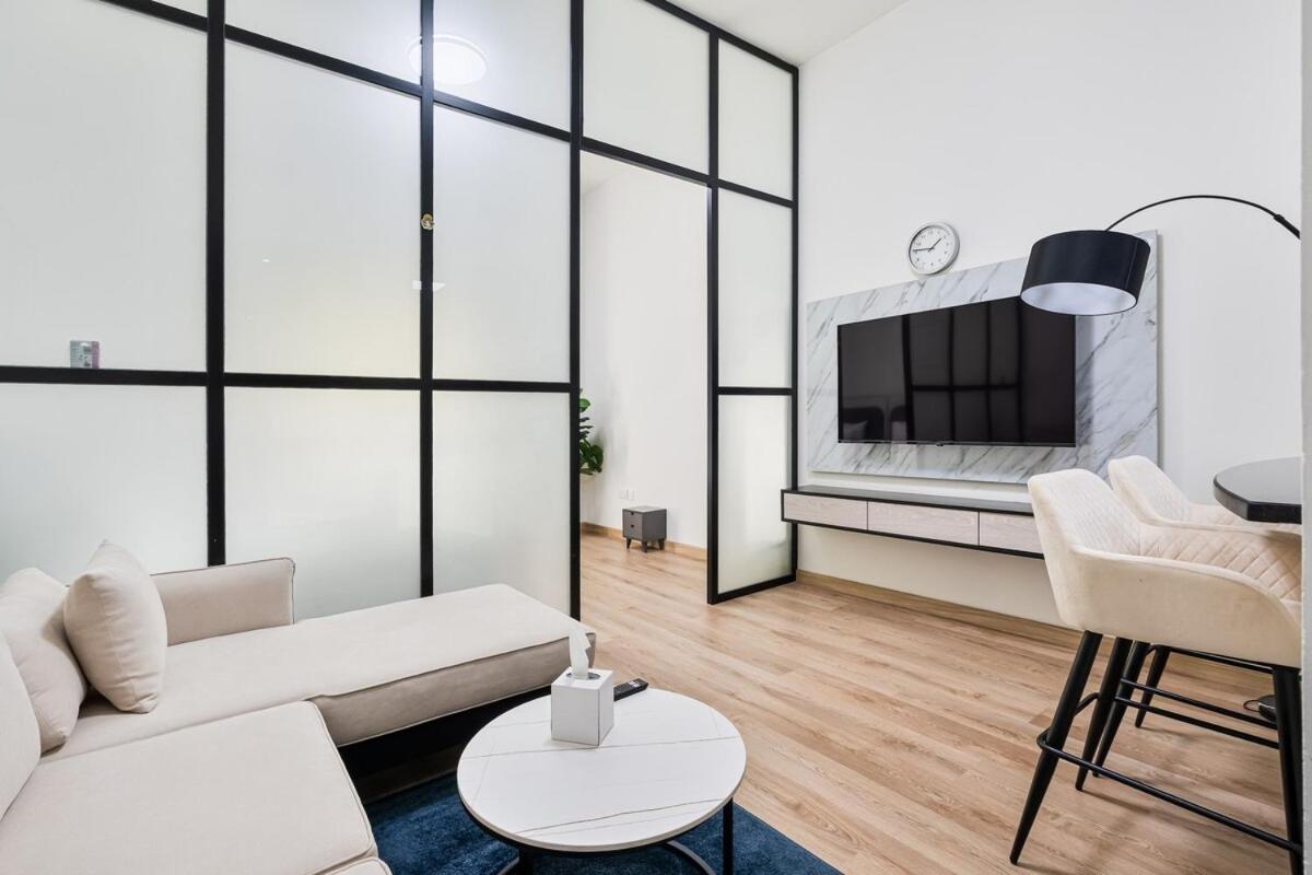 Apartment Haven With Pool, Tennis And Kid's Playground *