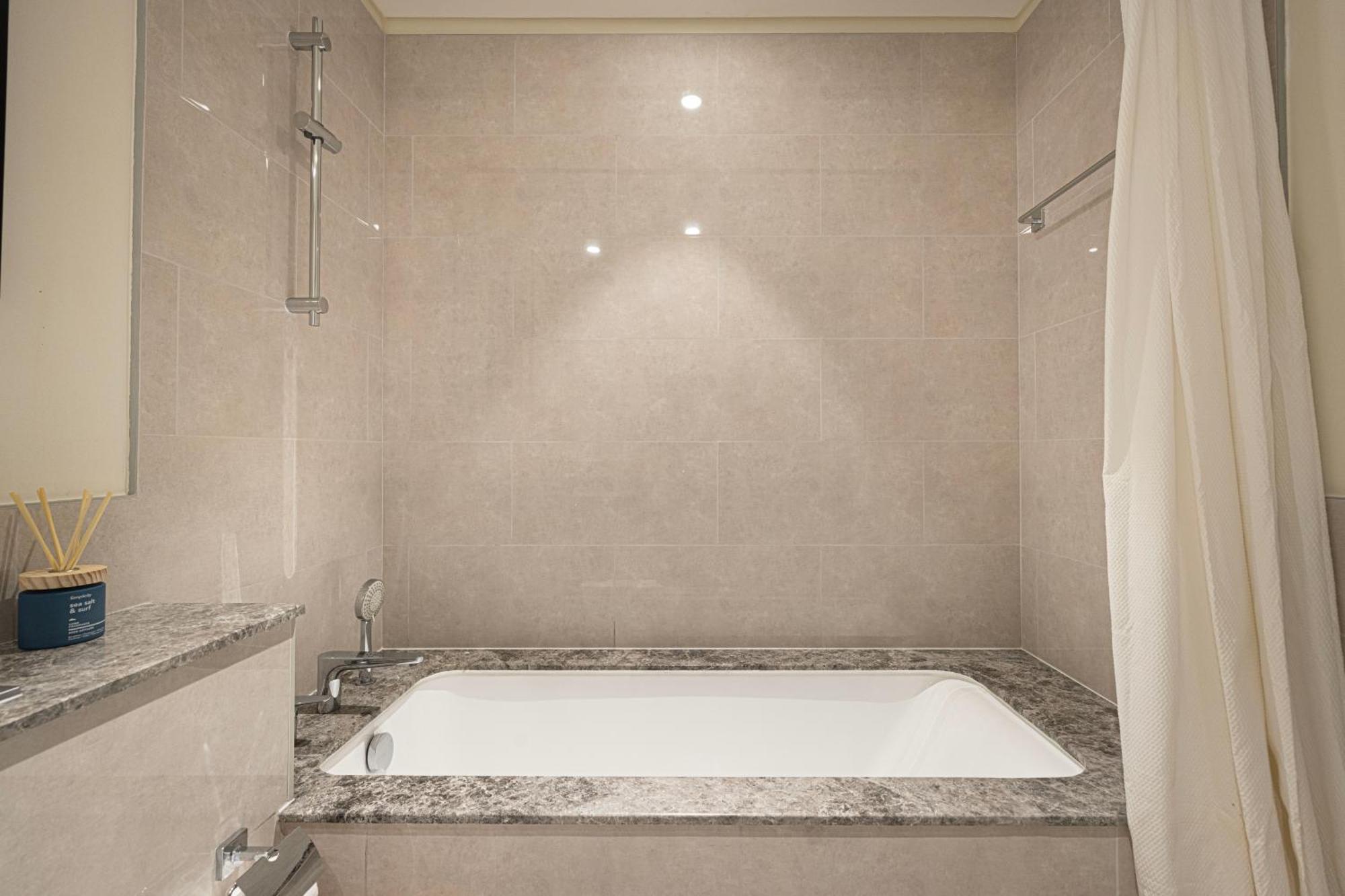 Majestic 1-bedroom In Downtown Dubai, Near Burj Khalifa & Fountains - In Tower 2 Dubai