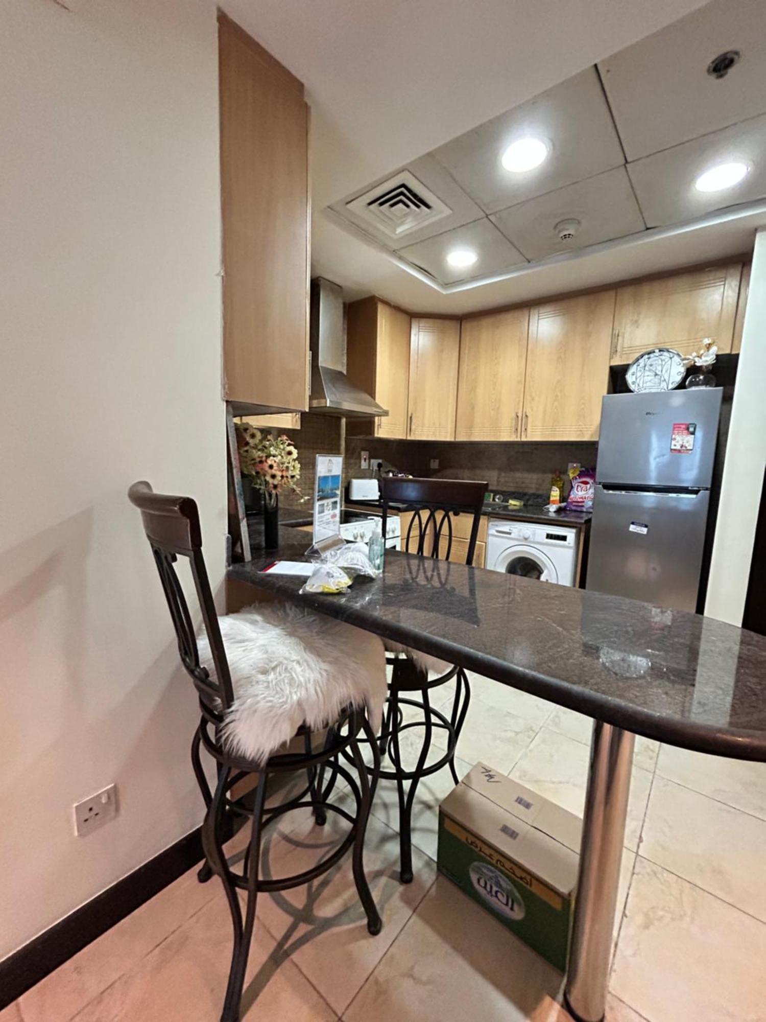 Click - Jlt - 2 Bedroom & Balcony Lakes View Entire -az Apartment