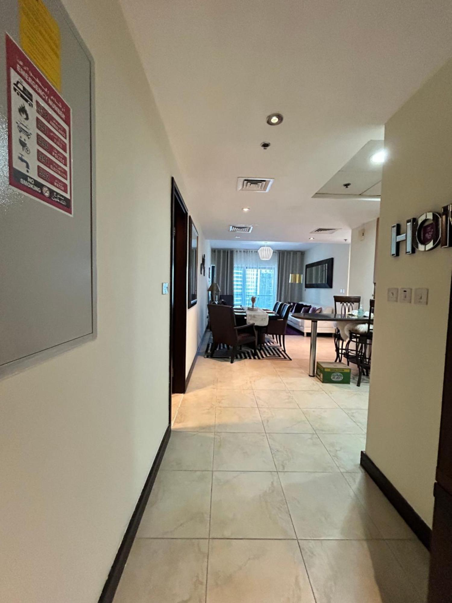 Click - Jlt - 2 Bedroom & Balcony Lakes View Entire -az Apartment Dubai