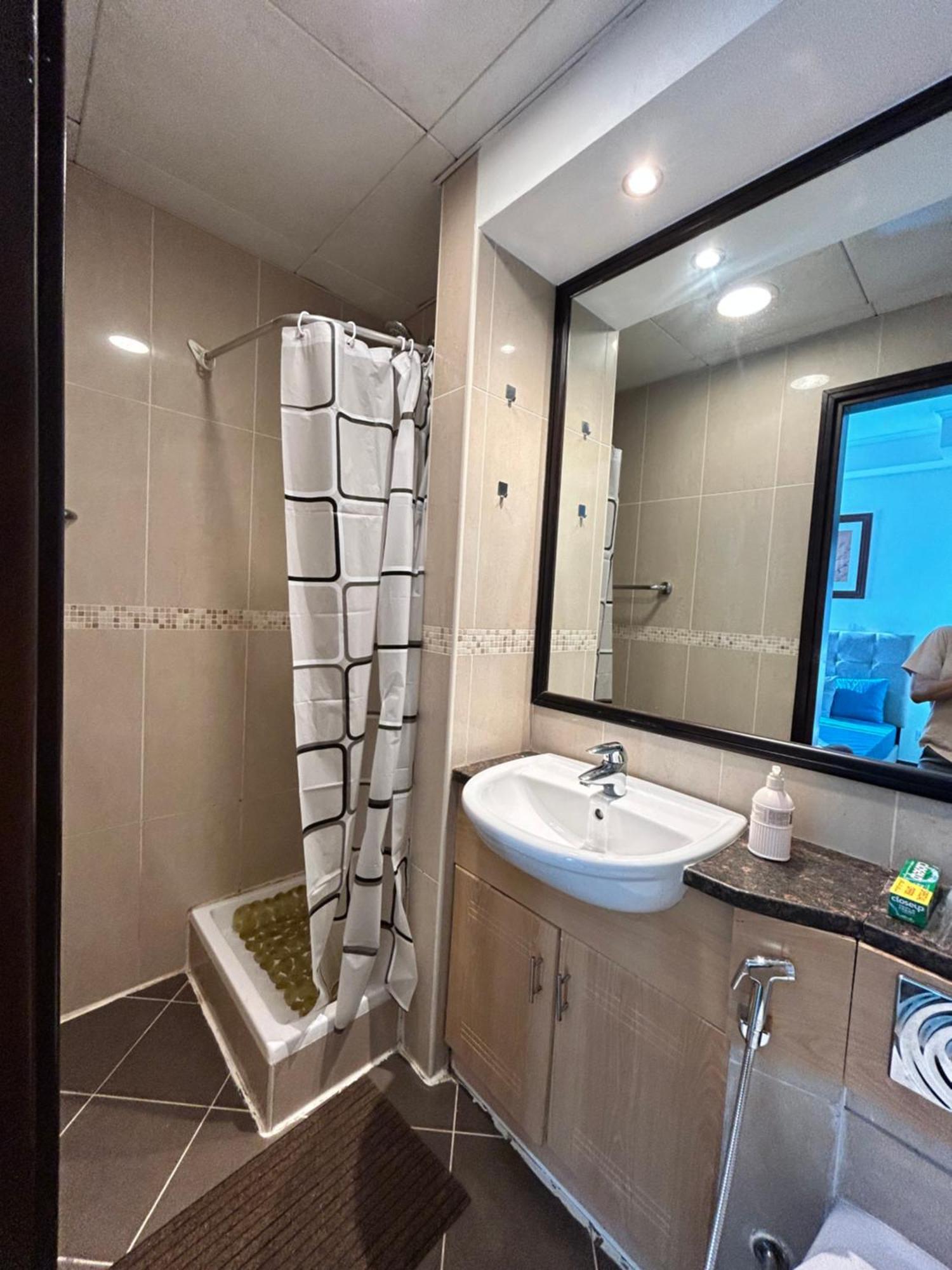 Click - Jlt - 2 Bedroom & Balcony Lakes View Entire -az Apartment Dubai