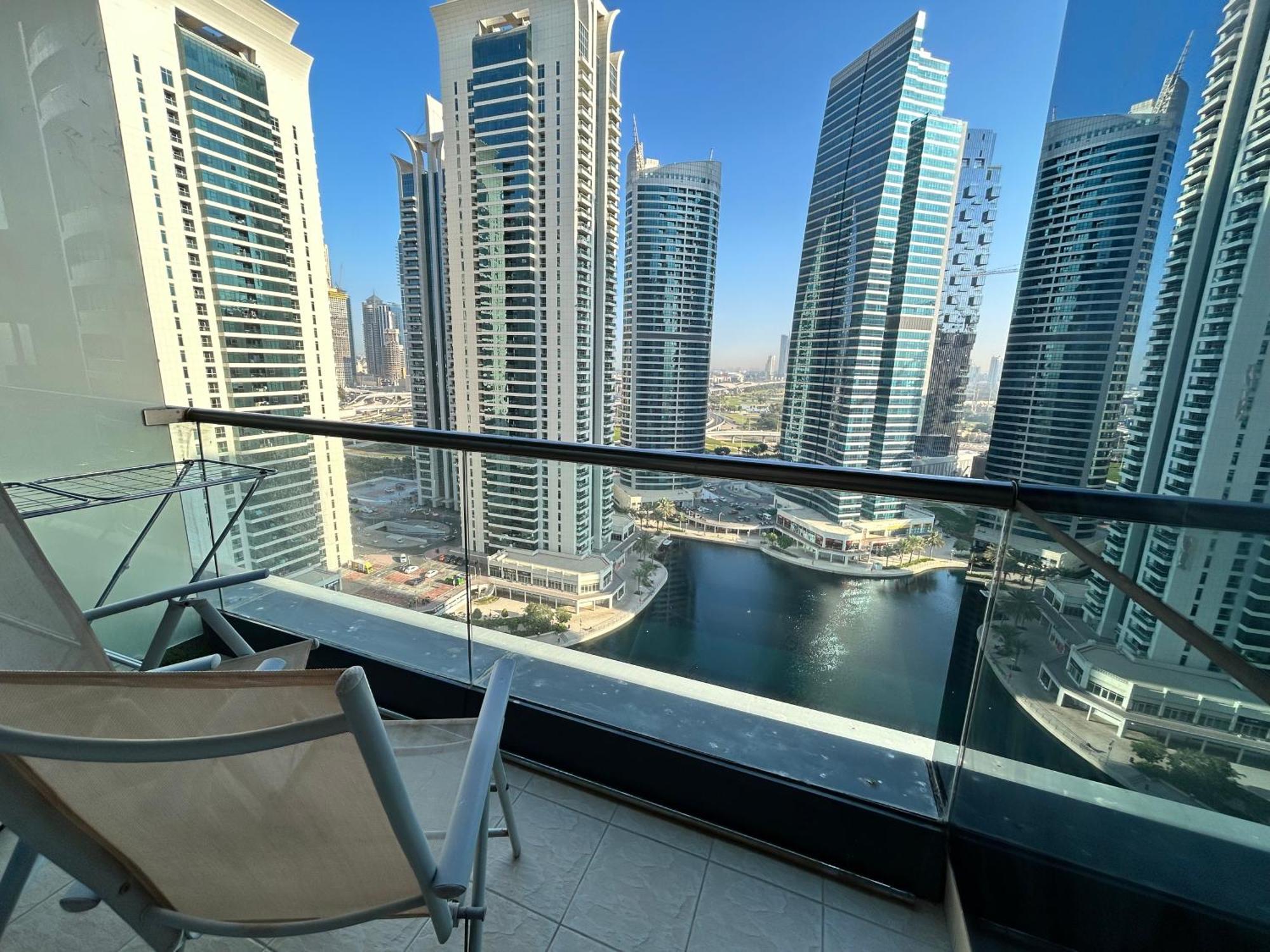 Click - Jlt - 2 Bedroom & Balcony Lakes View Entire -az *
