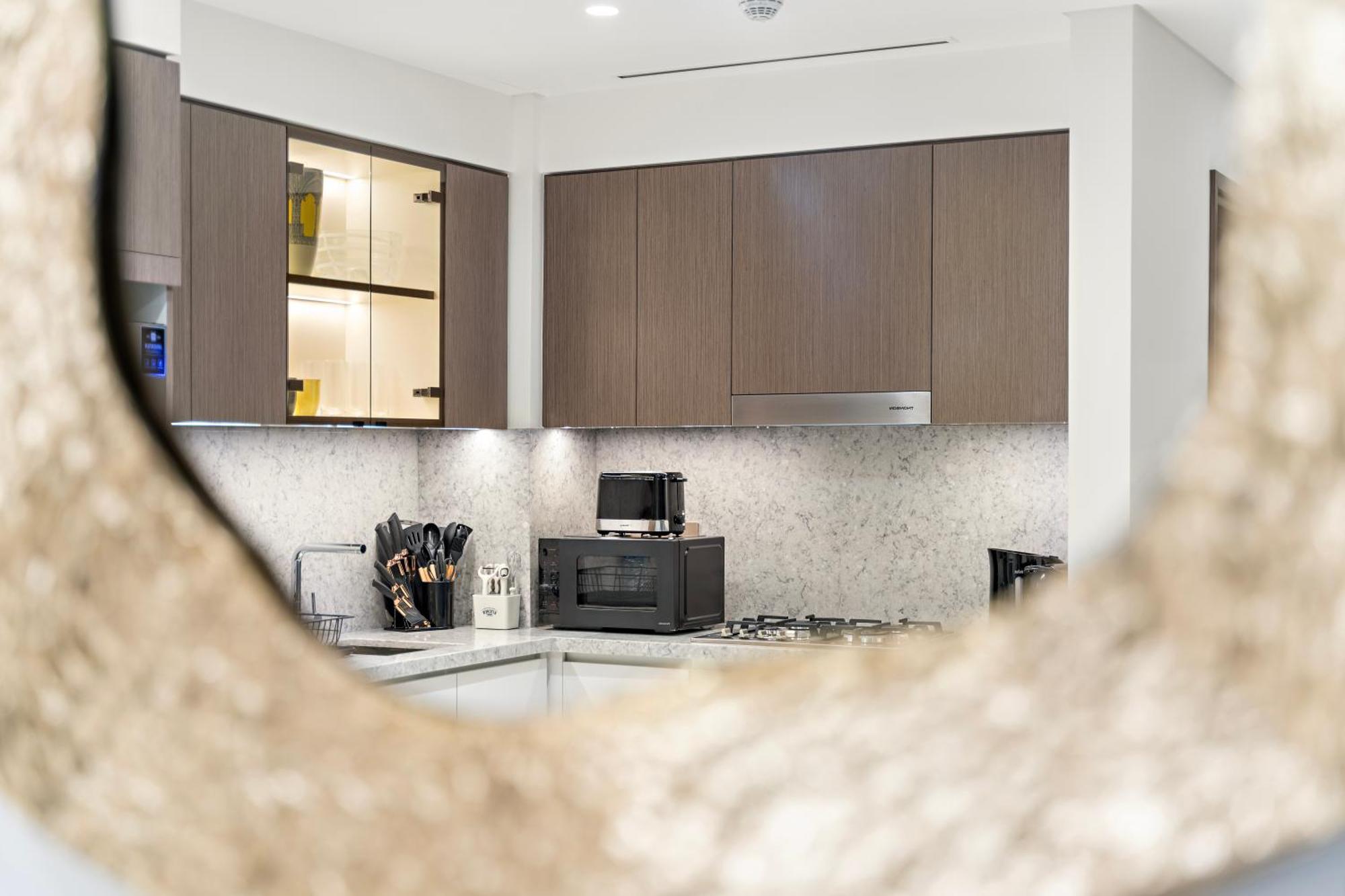 Apartment Fendi 1br With Panoramic Sea View *