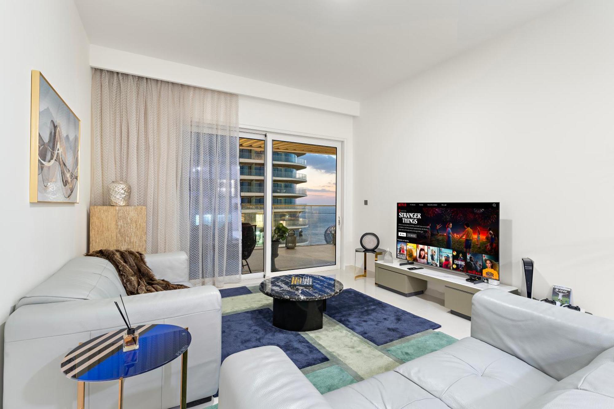 Fendi 1br With Panoramic Sea View Apartment