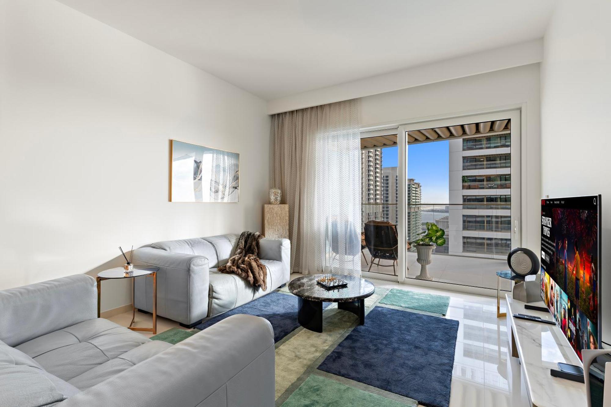 Apartment Fendi 1br With Panoramic Sea View *