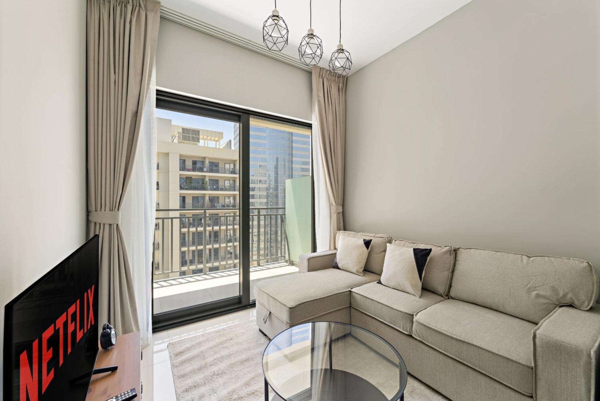 Vayk - Stylish 1 Bd In Business Bay Apartment Dubai