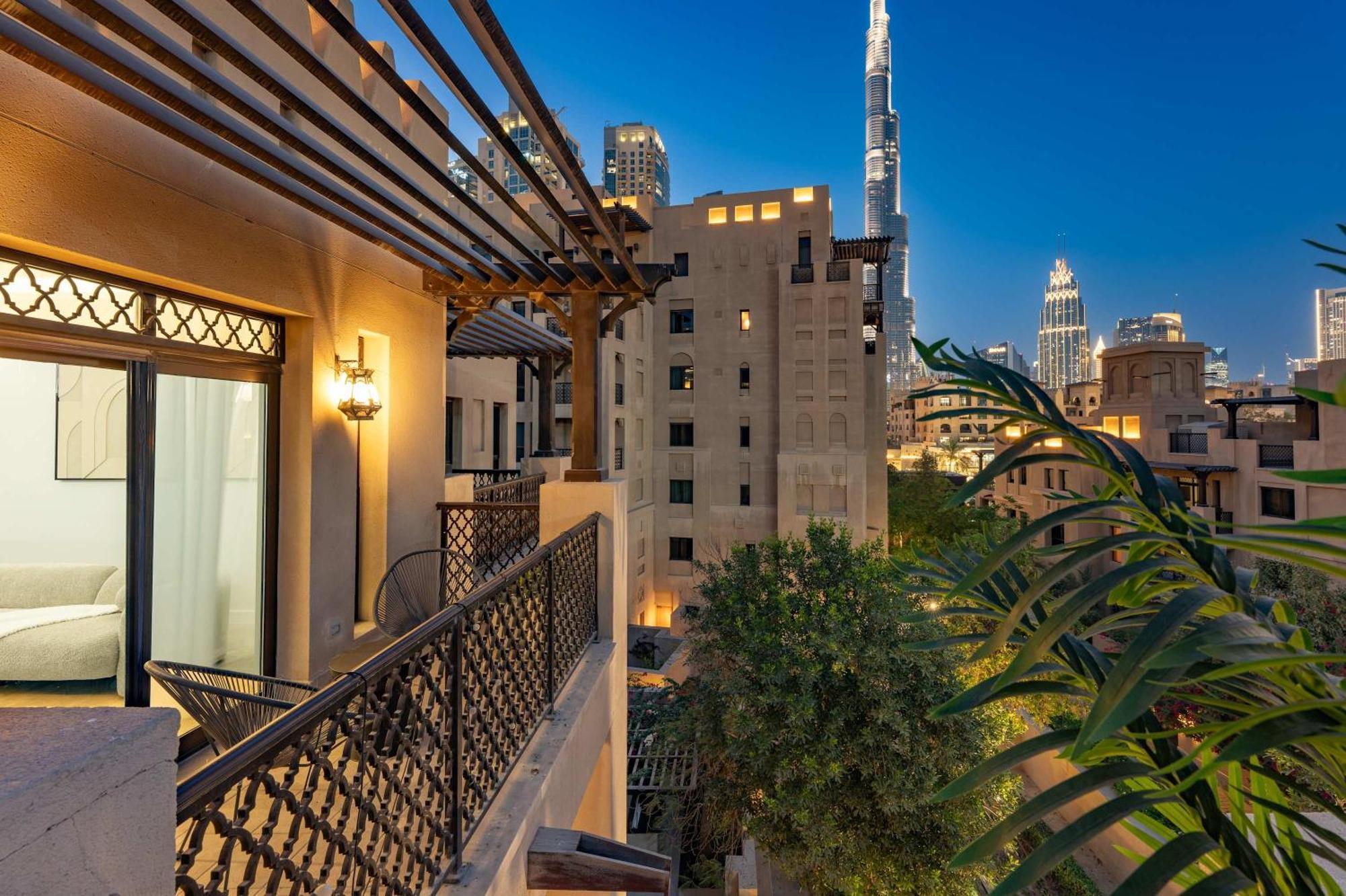 Luxury 2br With Full Burj Khalifa View 2-min Walk To Mall Apartment *