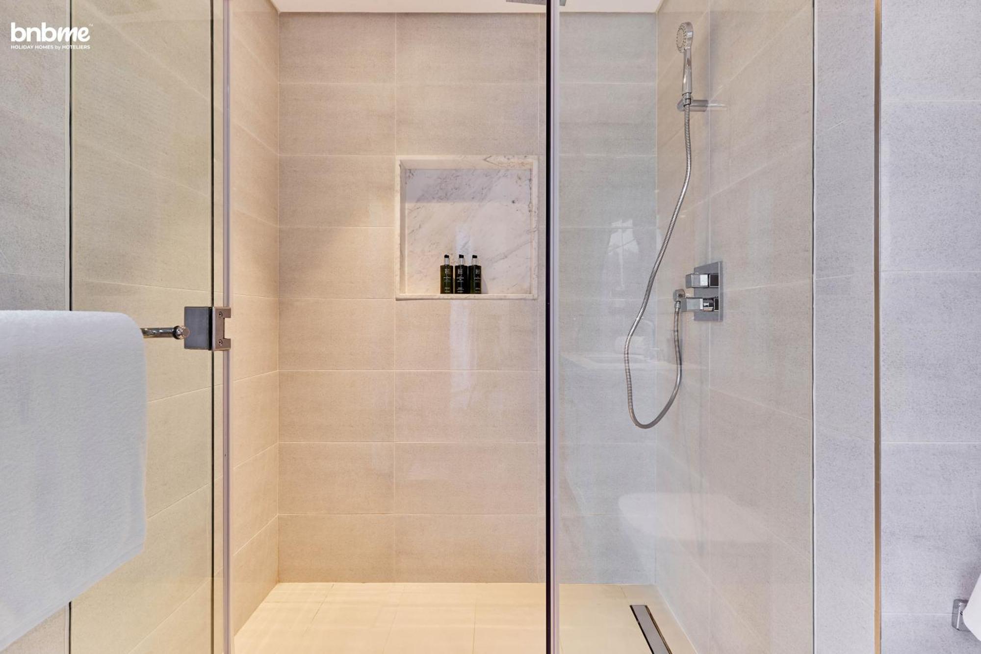 Bnbmehomes - Opera Grand Apartment