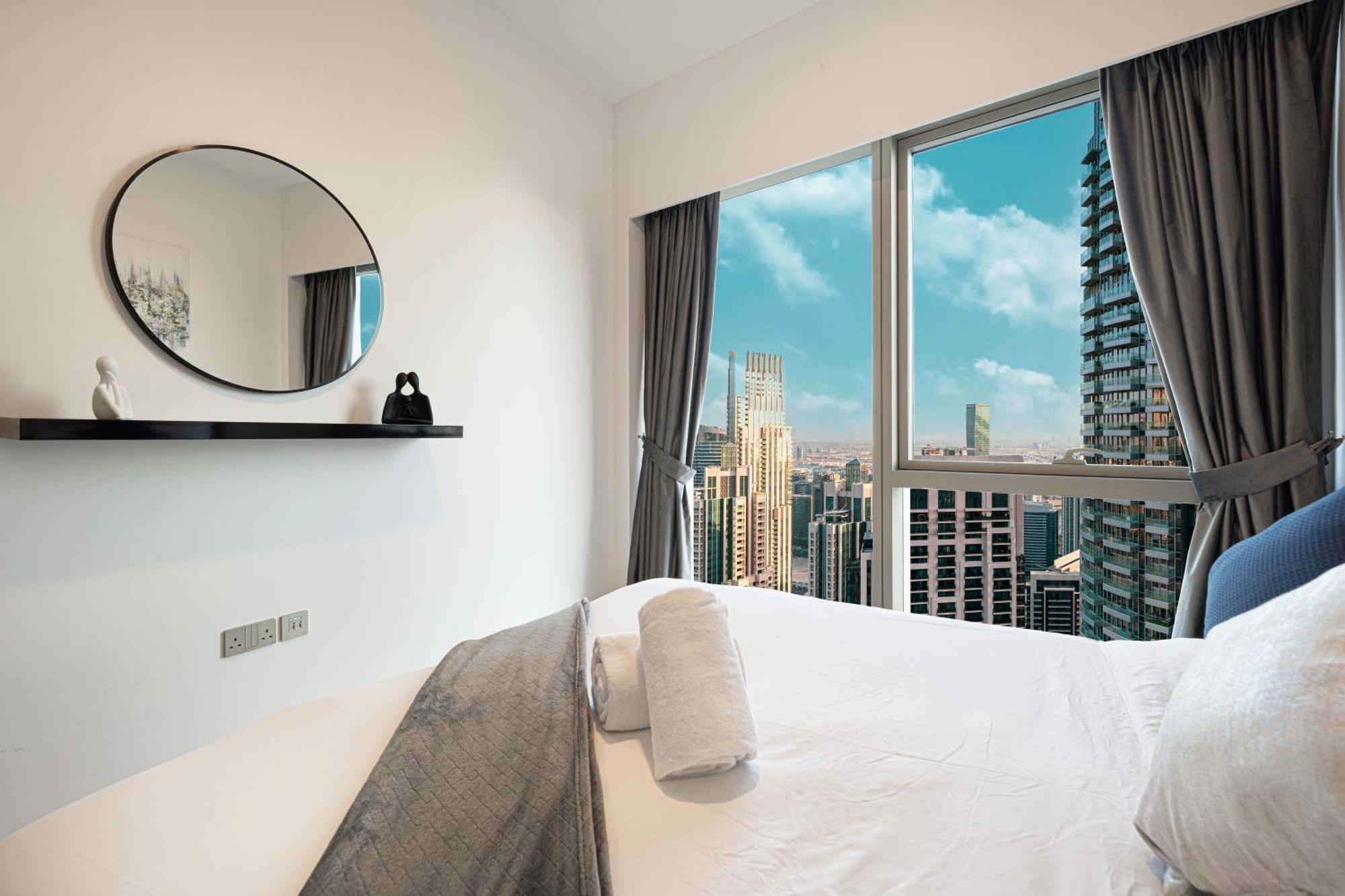 Apartment Burj Khalifa Views 4br Luxe With Stunning Fountain Show Dubai