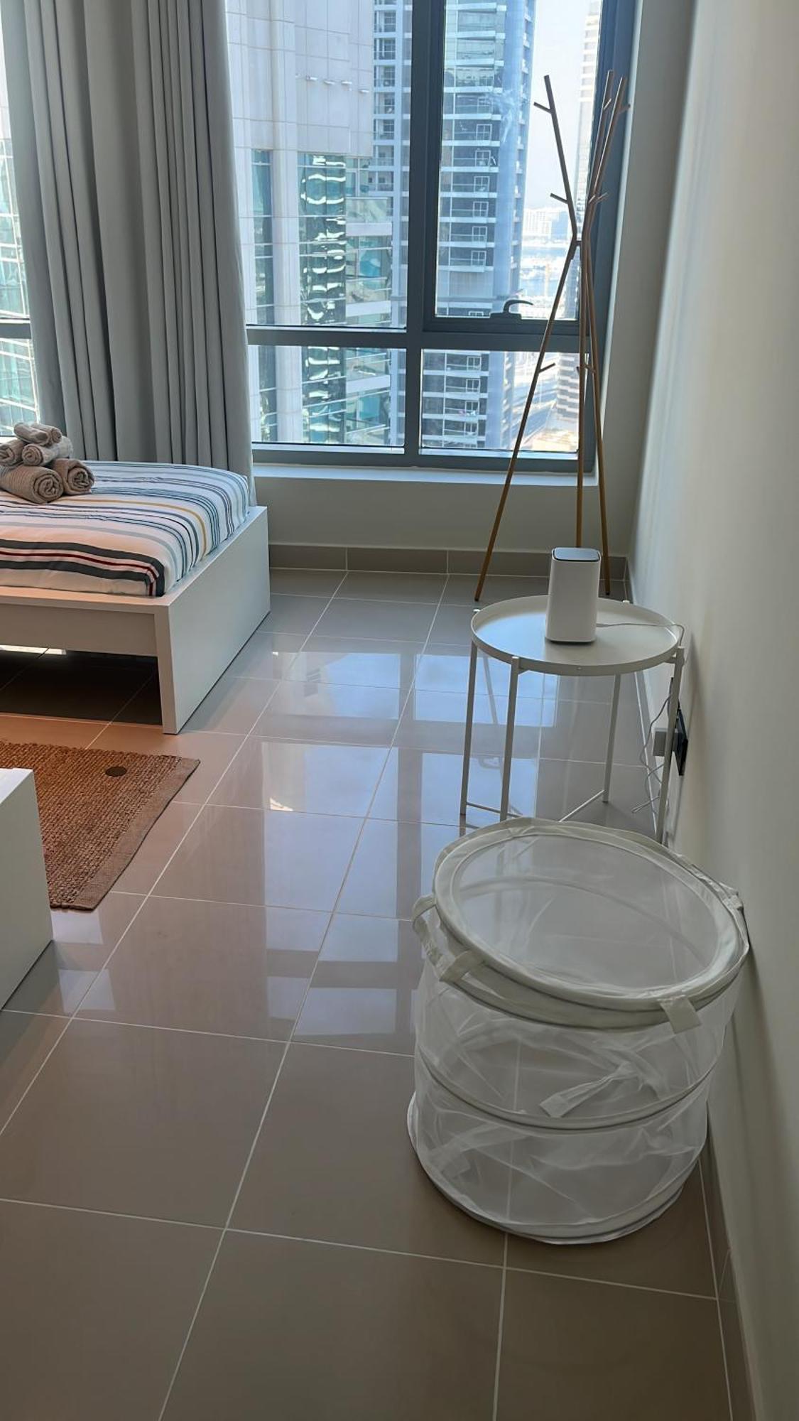 Park Island, Marina, 2 Master Bedrooms, Stunning View, Prime Location Apartment