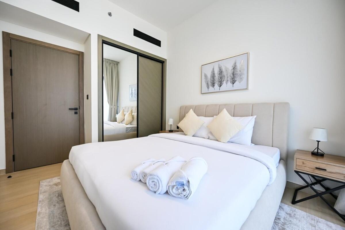 Stunning 1 Bdr Luxury At Jvc Apartment Dubai