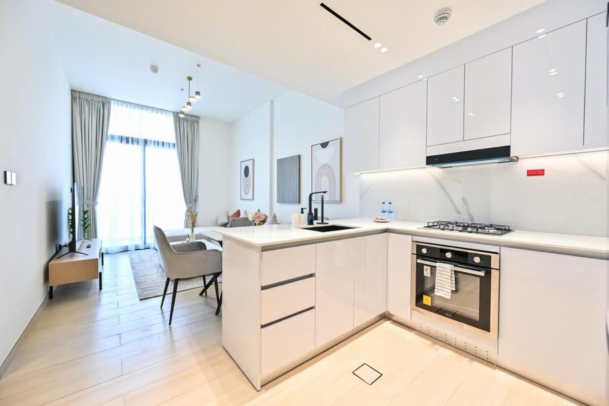 Stunning 1 Bdr Luxury At Jvc Apartment