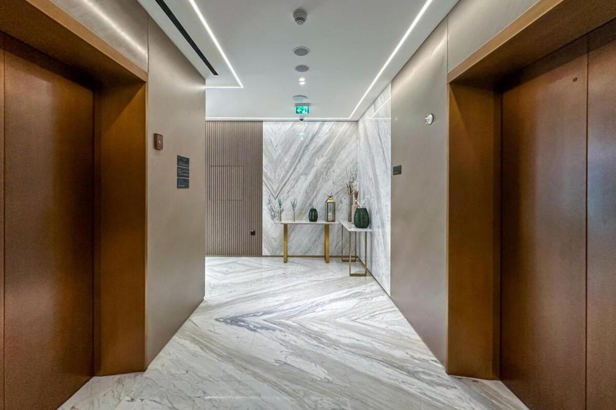 Stunning 1 Bdr Luxury At Jvc Apartment Dubai