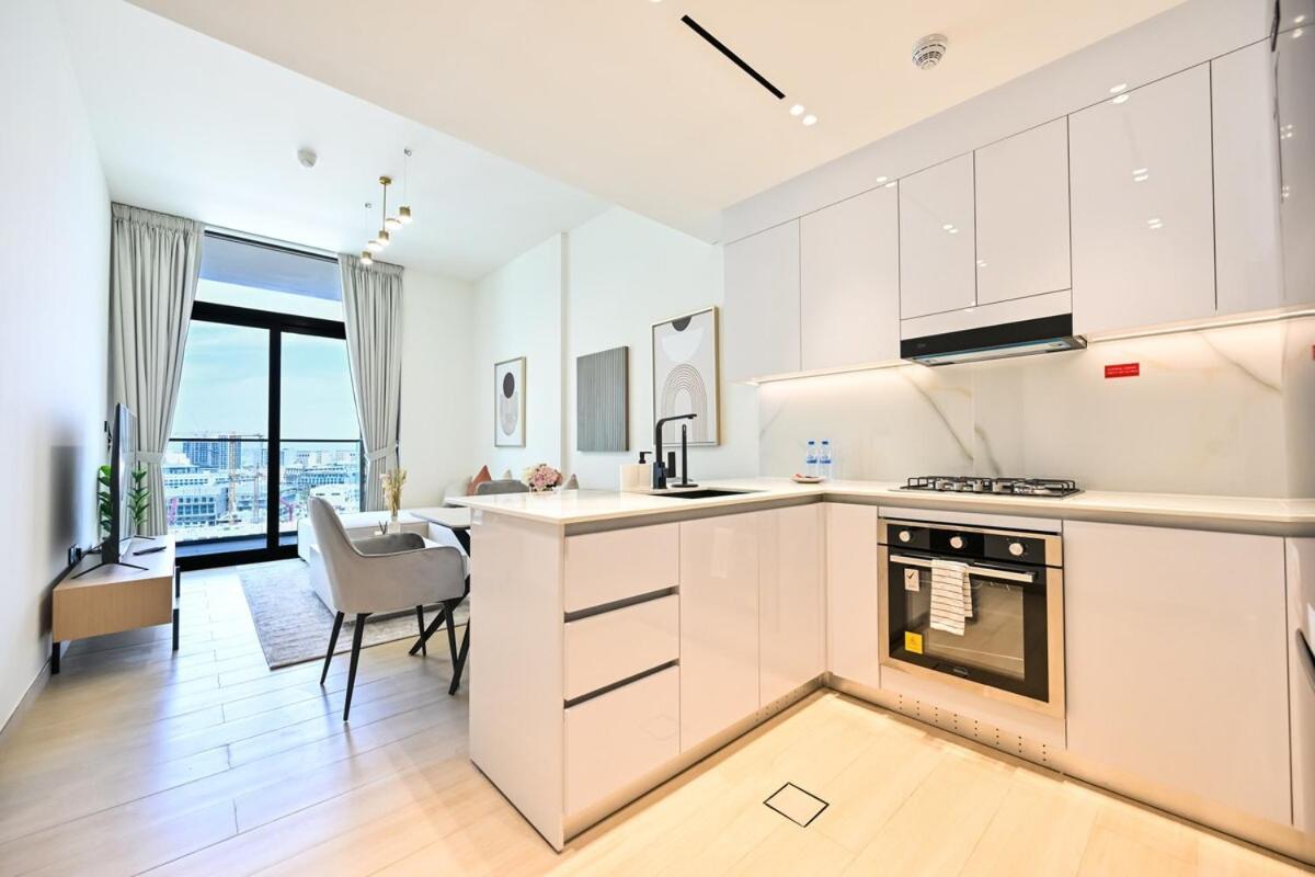 Stunning 1 Bdr Luxury At Jvc Apartment