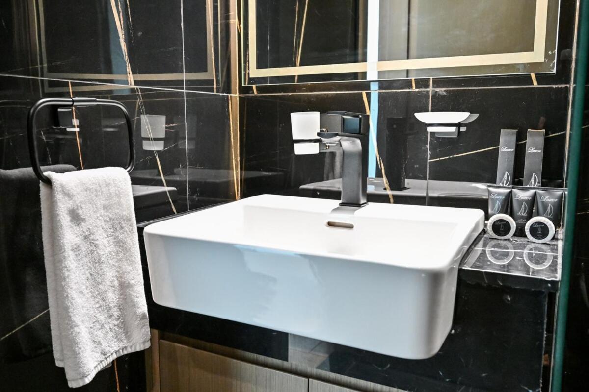 Stunning 1 Bdr Luxury At Jvc Dubai
